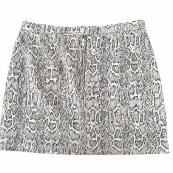 Free People Midnight Magic Snakeskin Mini SkirtSize 4 NWOT - Picture 7 of 11
